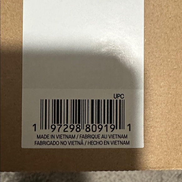 ASICS Men's White and Teal Athletic Shoes - Picture 8 of 8